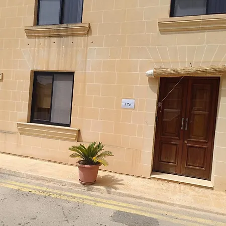 شقة Maisonette Jp2 *