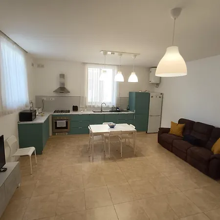 Apartment Maisonette Jp2